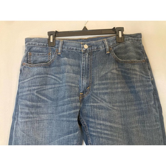 Levi’s Men’s 559 Jeans 36W x 32L Medium Wash Relaxed Fit‎ Straight Leg - Picture 1 of 9